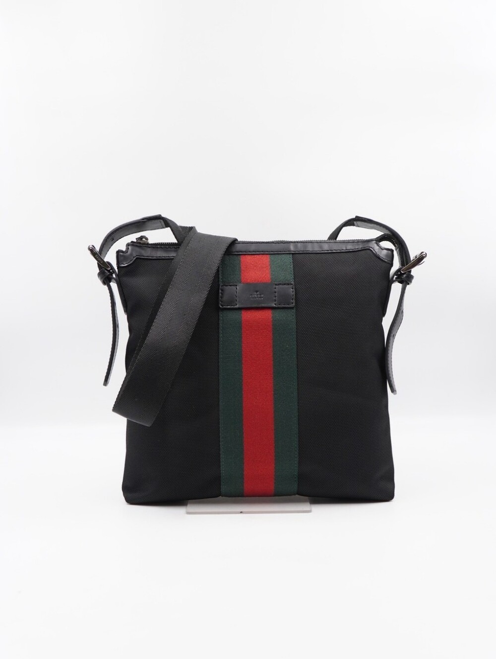 CO10 💟 GUCCI Techno Canvas Selleria Web Flat Messenger Bag